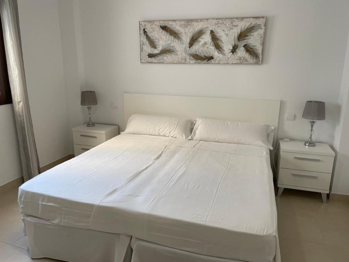 Royal Suites Estepona By Croma מראה חיצוני תמונה