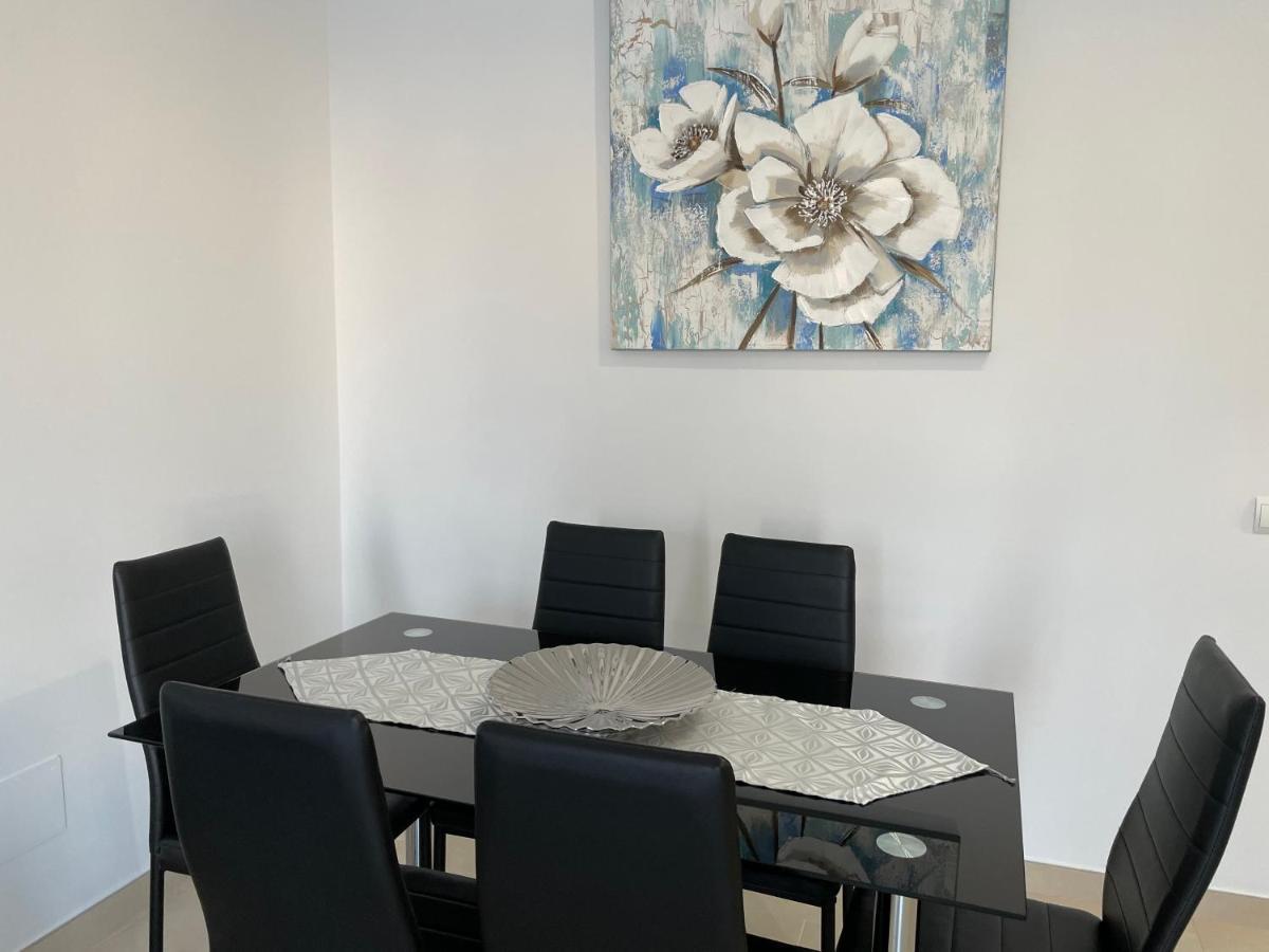Royal Suites Estepona By Croma מראה חיצוני תמונה