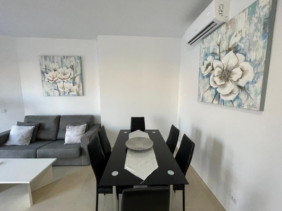 Royal Suites Estepona By Croma מראה חיצוני תמונה