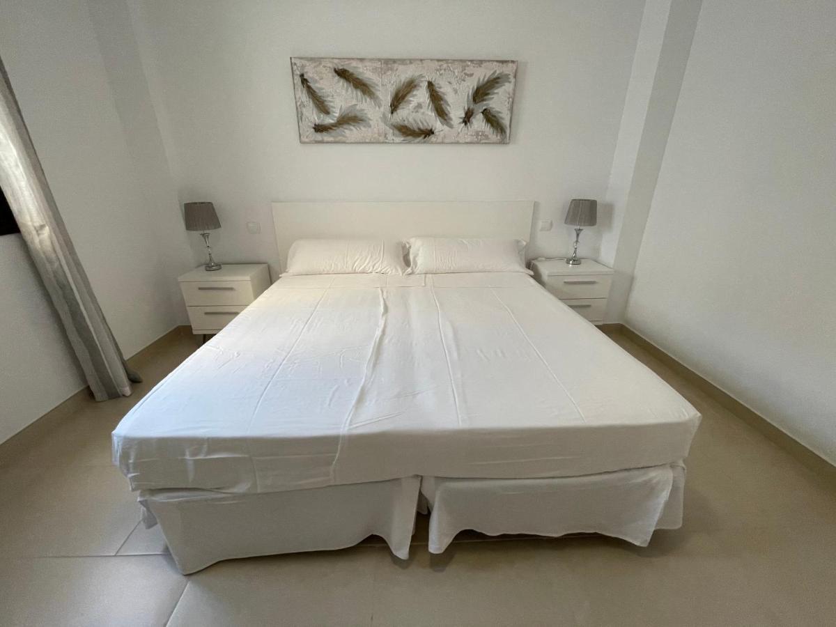 Royal Suites Estepona By Croma מראה חיצוני תמונה