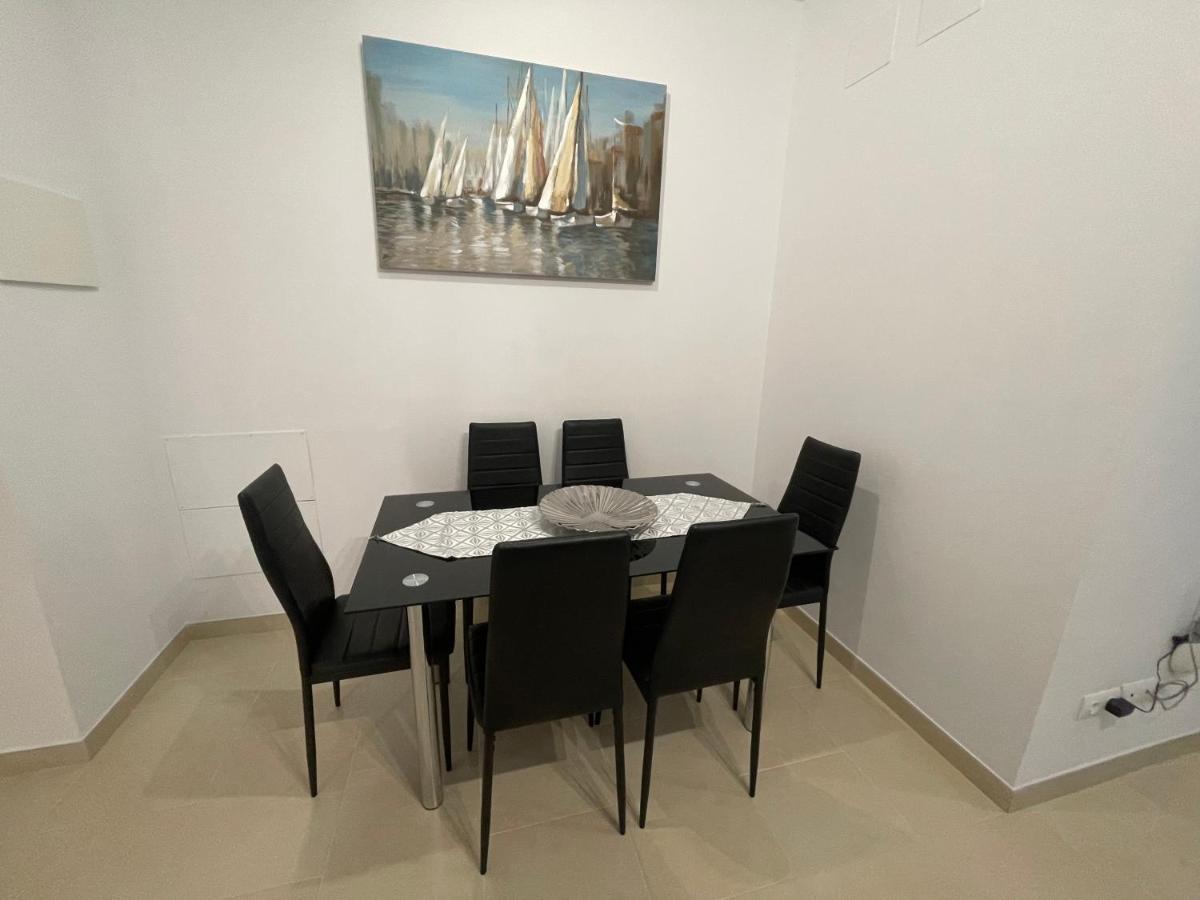 Royal Suites Estepona By Croma מראה חיצוני תמונה